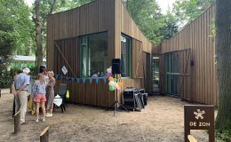 Indrukwekkende opening nieuwste vakantiehuis Gaandeweg, Giesbers